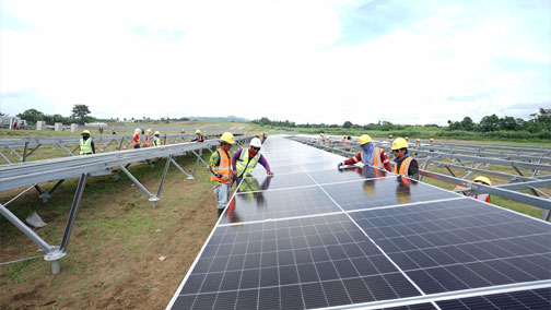 Hoe kan de efficiëntie van de energieopwekking van zonnestations worden verbeterd?