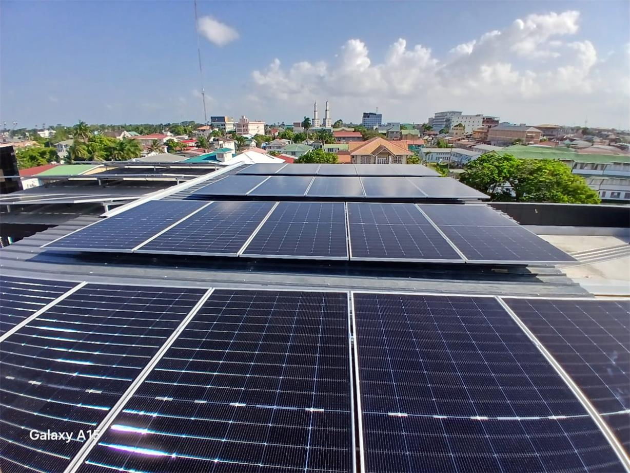 25KW hybride systeem in Guyana Home
